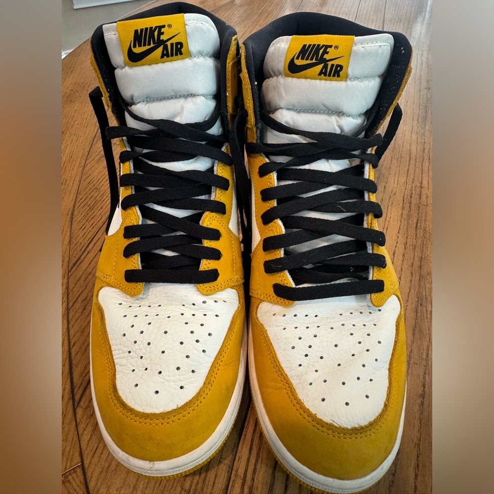 Nike Air Jordan 1 Retro High OG Yellow Ochre